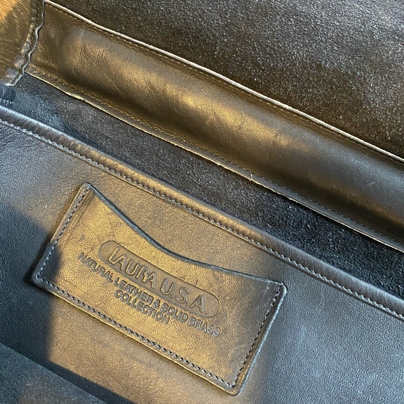 Laura U.S.A. Leather Messenger Bag - Picture 5 of 7